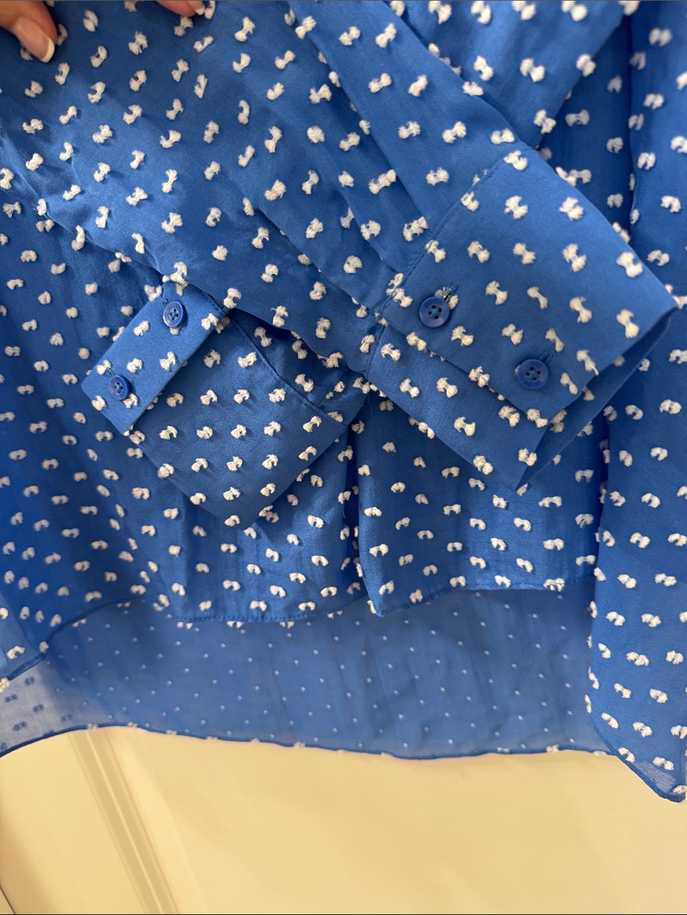 Alice + Olivia Royal Blue Printed V-Neck Blouse Size XS, NWT - Picture 3 of 6